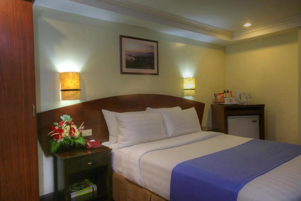 Fersal Hotel Manila 3*