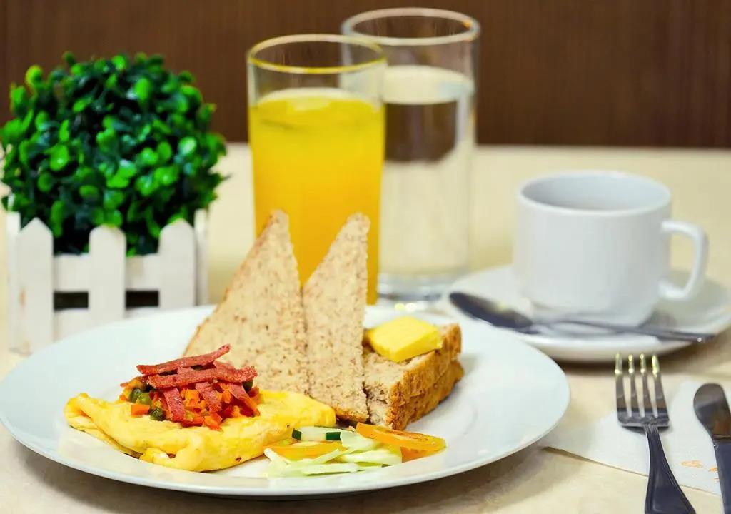 Fersal Hotel Manila 3*