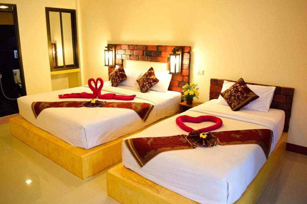 Lanta Pearl Beach Resort 3*
