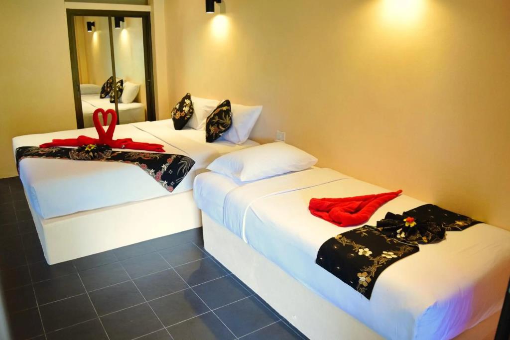 Lanta Pearl Beach Resort 3*