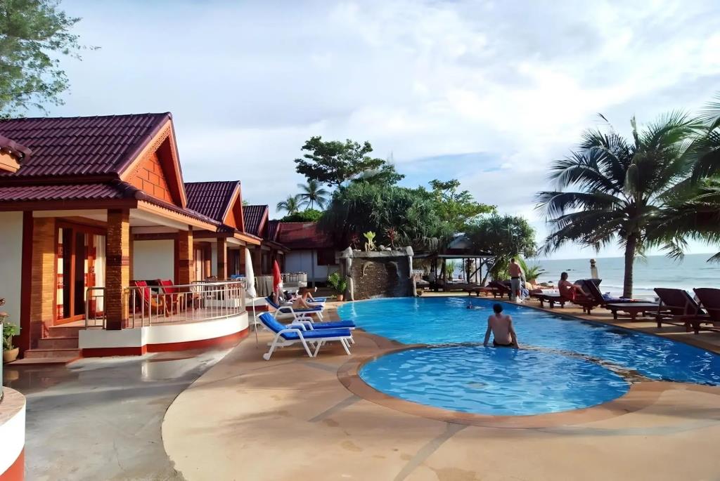 Lanta Paradise Beach Resort 3*