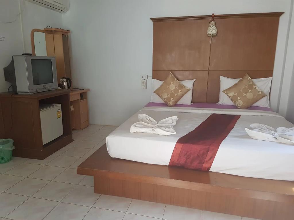 Lanta Paradise Beach Resort 3*