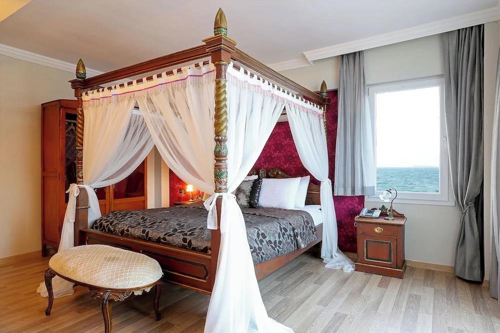 Urla Pera Hotel 0*
