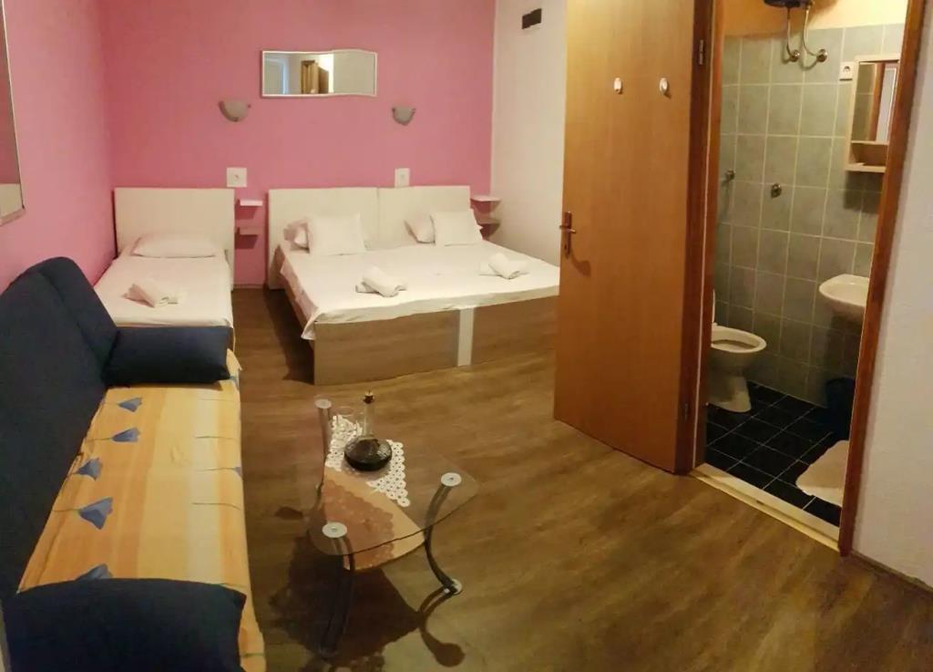 Villa Angela 0*