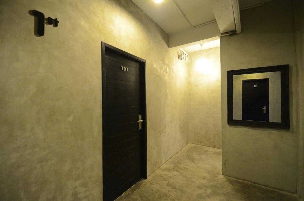 DI Place Hotel 3*