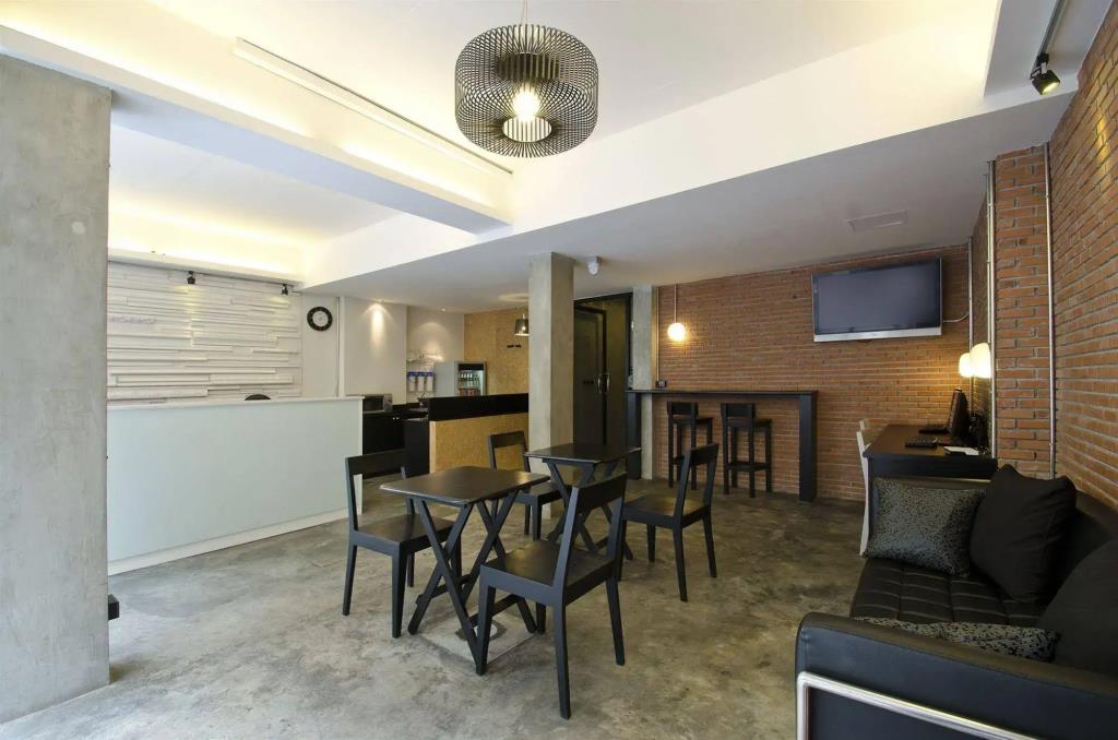 DI Place Hotel 3*