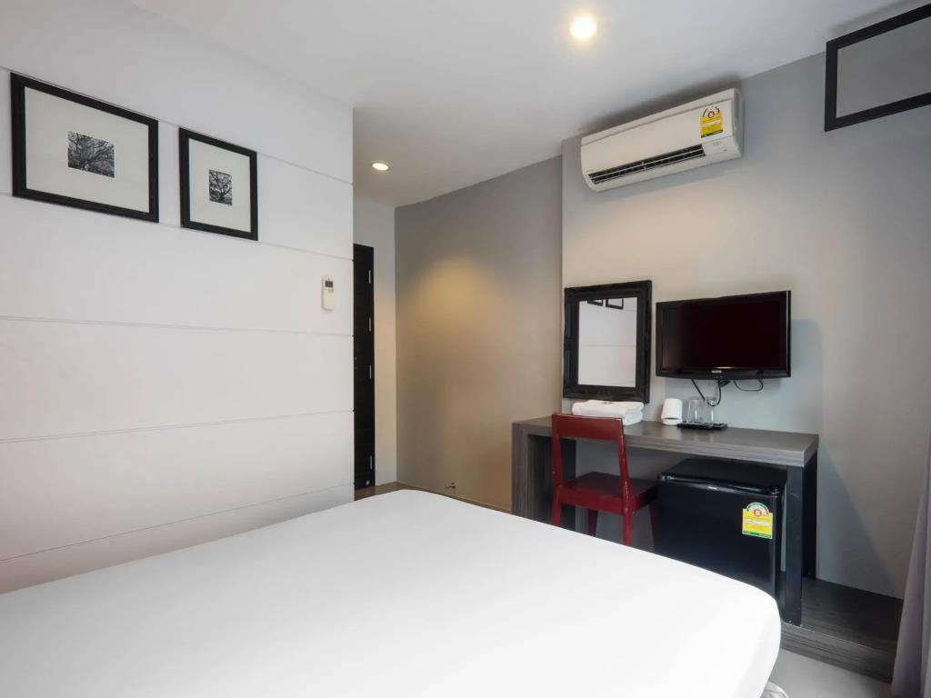 DI Place Hotel 3*