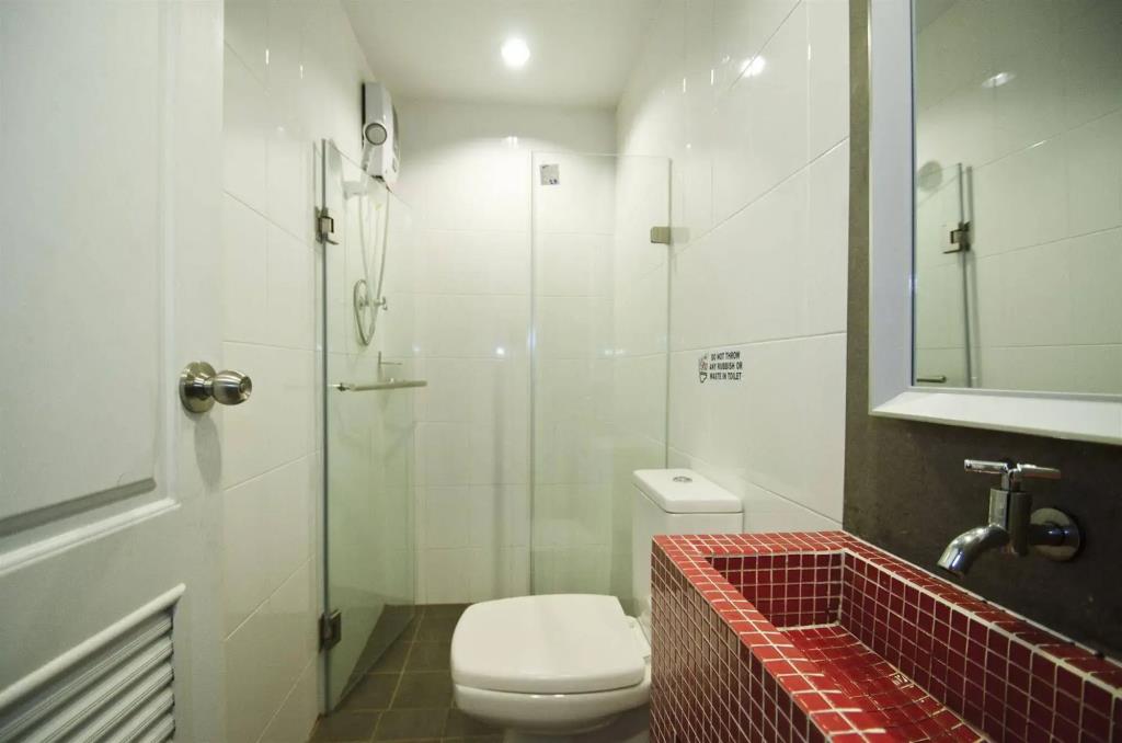 DI Place Hotel 3*