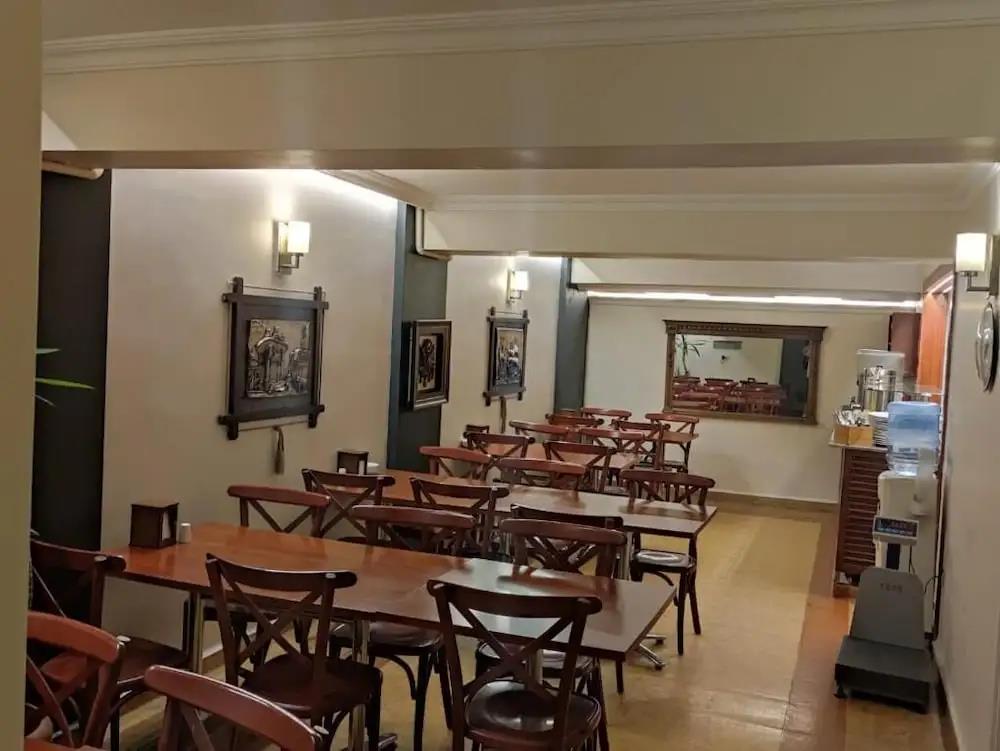 Hotel Nayla 0*