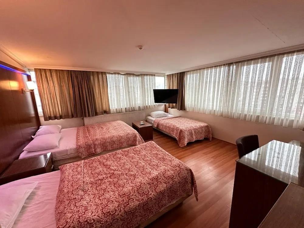 Hotel Nayla 0*