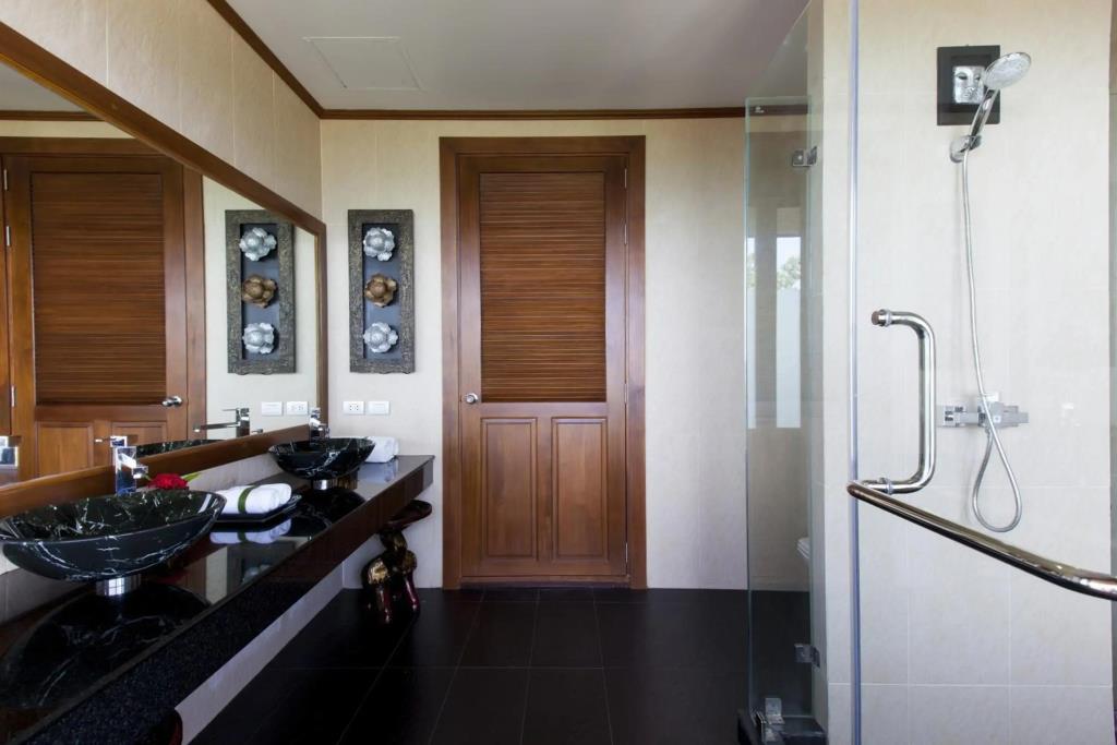 Baan Phuttarak 0*