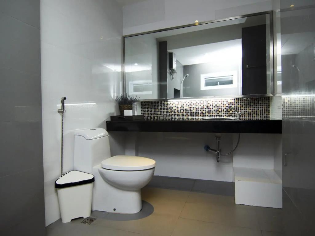 Smith Residence 3*