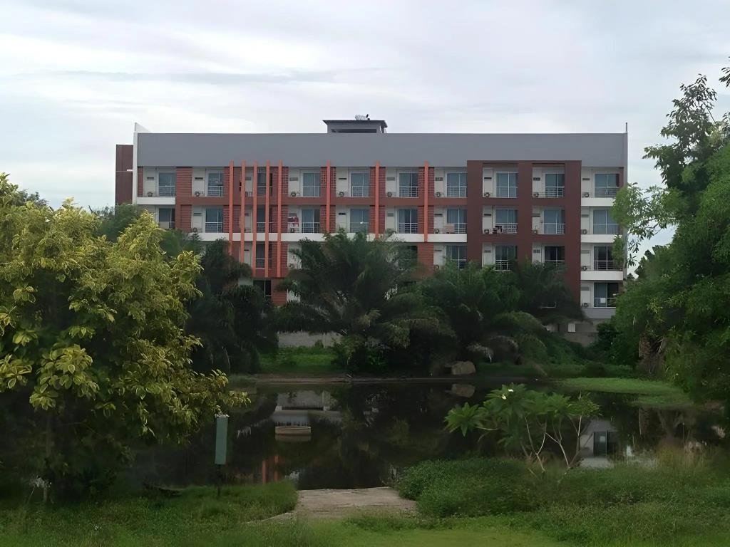 Smith Residence 3*