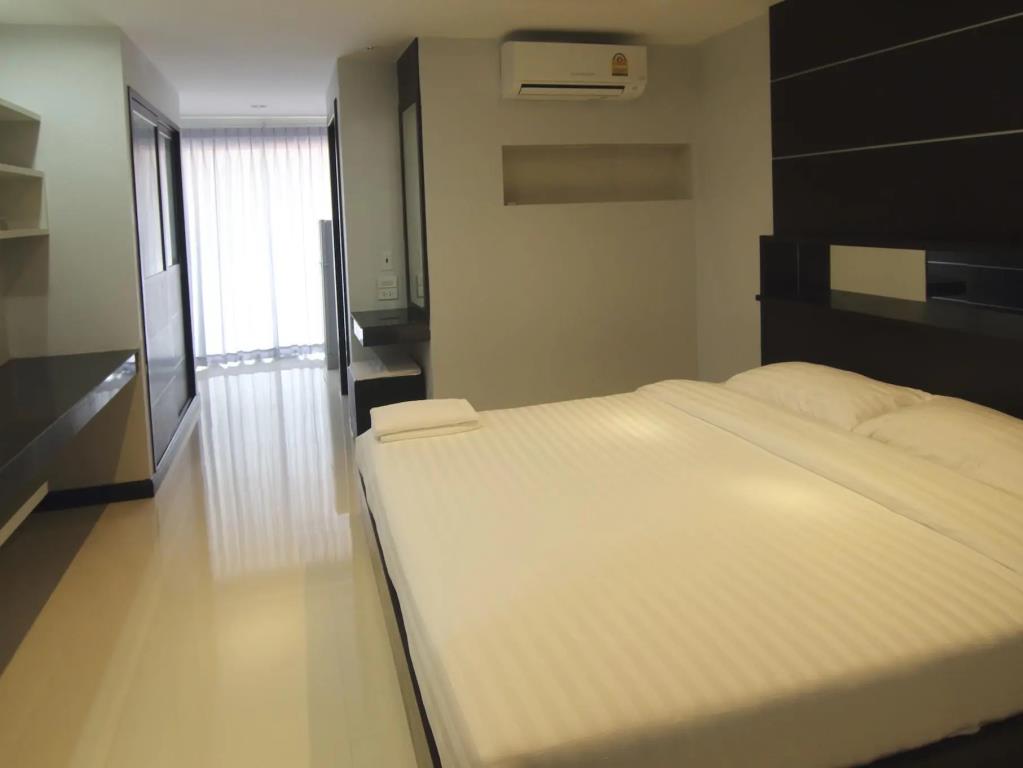 Smith Residence 3*