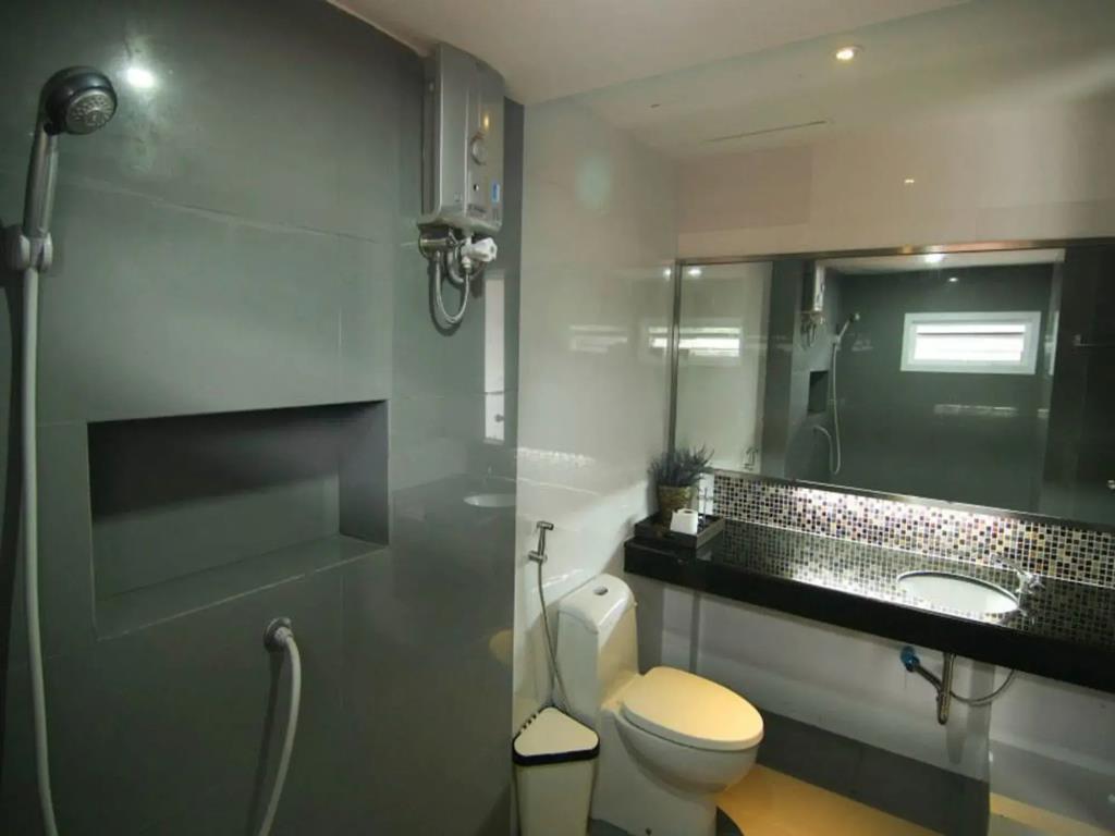 Smith Residence 3*