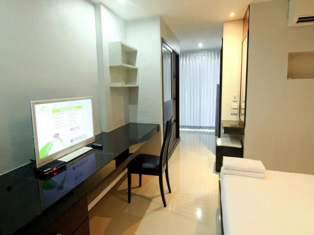 Smith Residence 3*