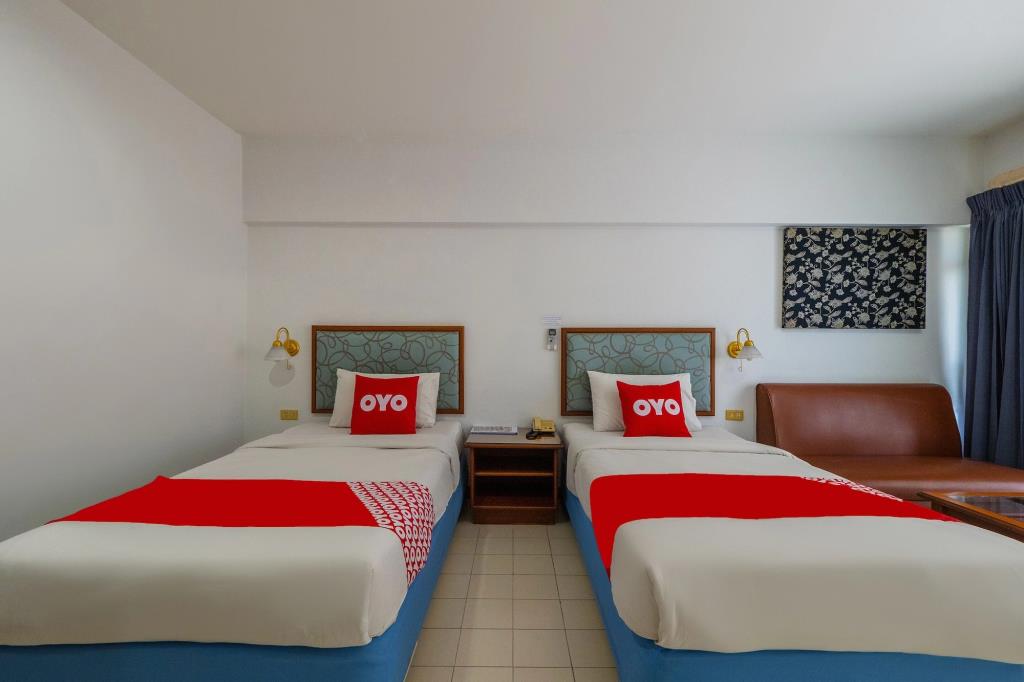 L.A.Tower Hotel 2*