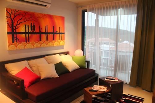 Top Floor, One-Bedroom Apartment 0*