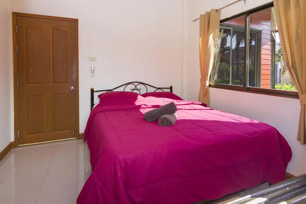 Pattaya Hill, Near the City and Beach 0*