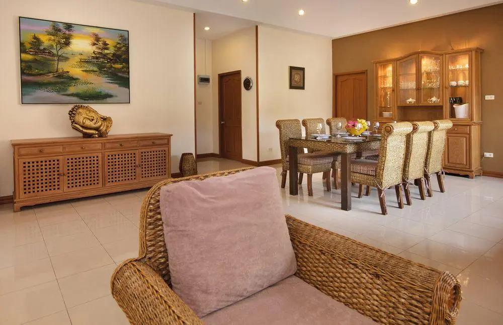 Pattaya Hill, Near the City and Beach 0*