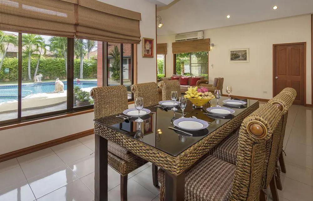 Pattaya Hill, Near the City and Beach 0*