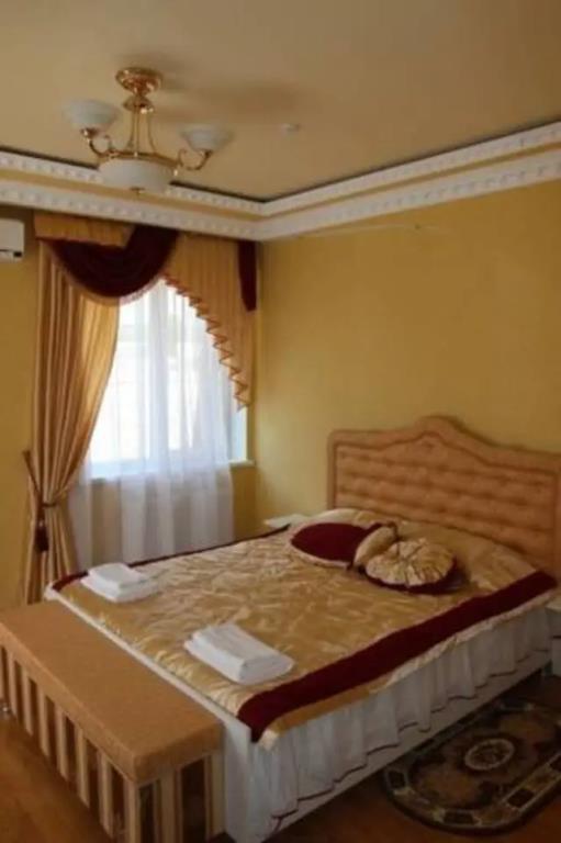Lyuks Hotel 3*