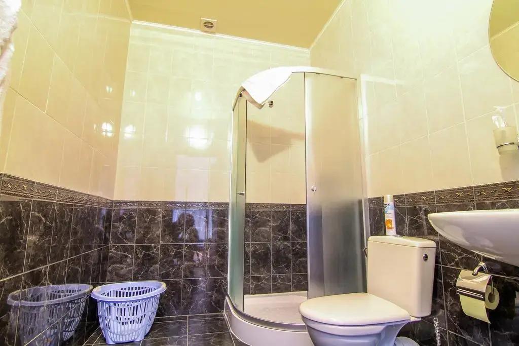 Lyuks Hotel 3*