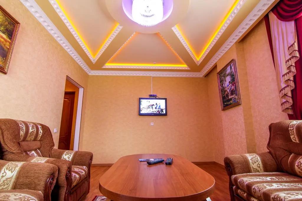 Lyuks Hotel 3*