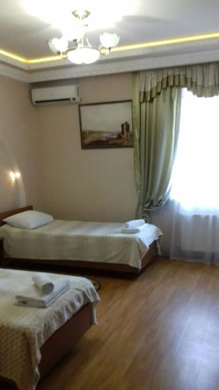 Lyuks Hotel 3*