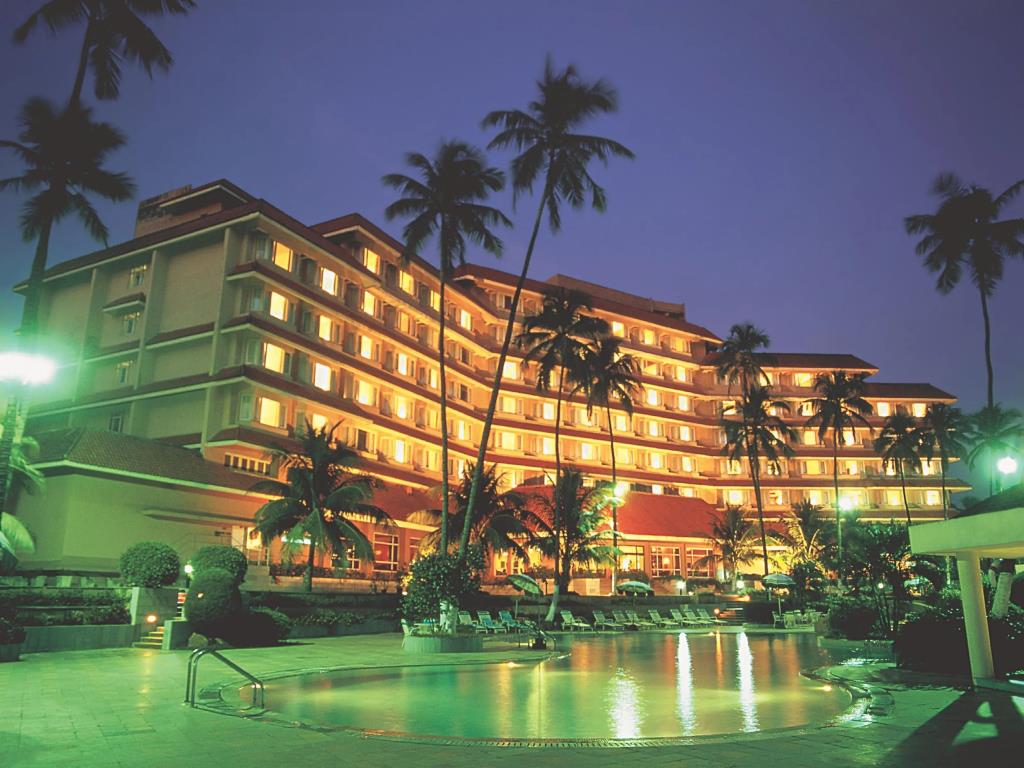 The Retreat Hotel & Convention Centre 4*