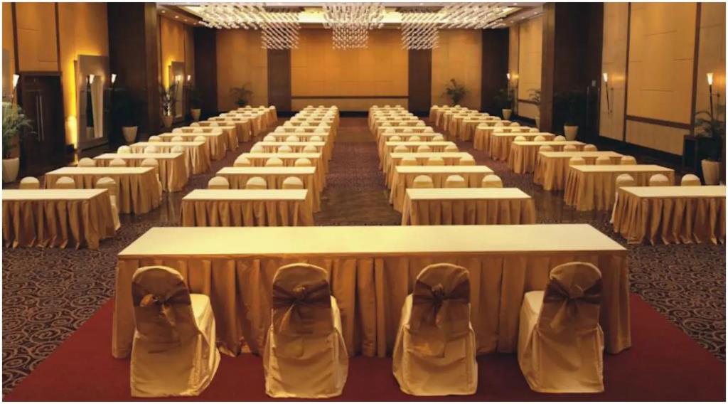 The Retreat Hotel & Convention Centre 4*