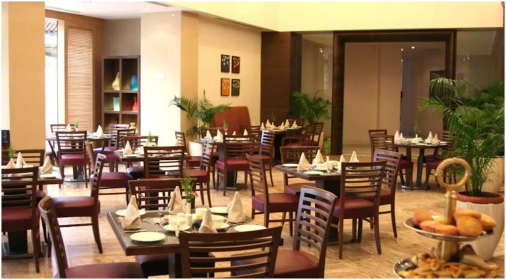 The Retreat Hotel & Convention Centre 4*