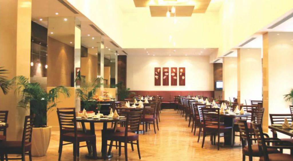 The Retreat Hotel & Convention Centre 4*