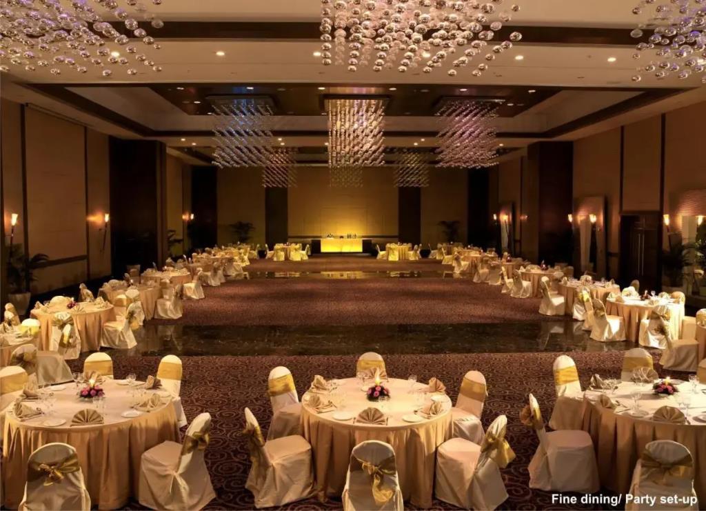 The Retreat Hotel & Convention Centre 4*