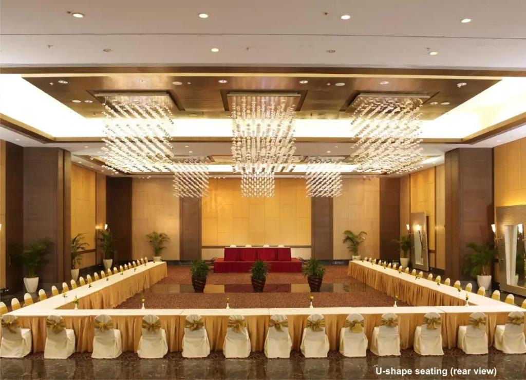 The Retreat Hotel & Convention Centre 4*