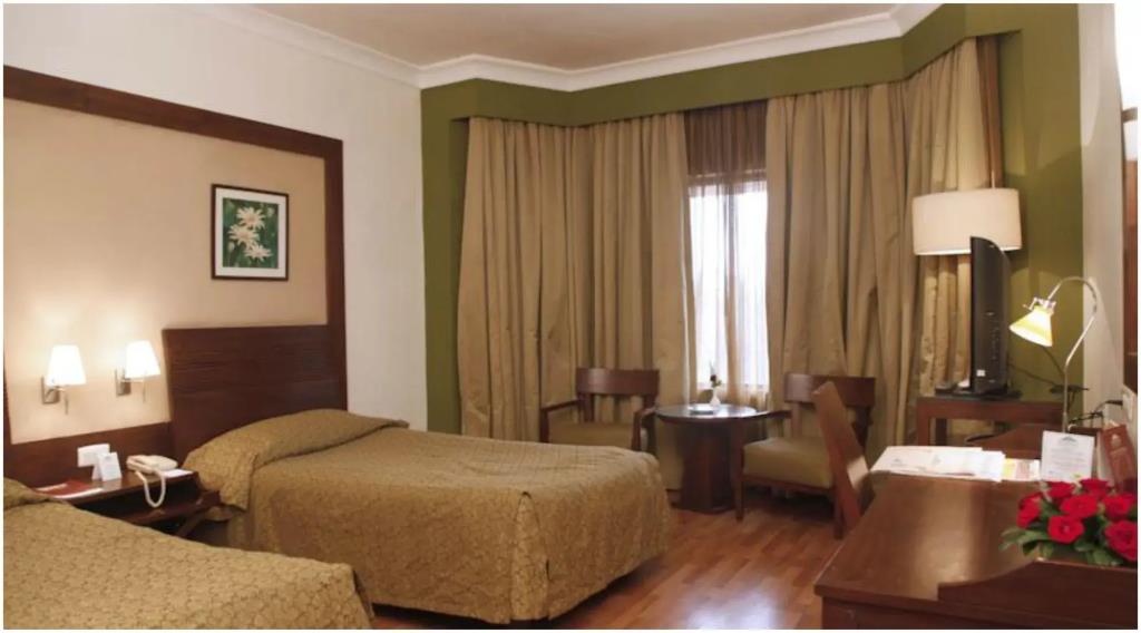 The Retreat Hotel & Convention Centre 4*
