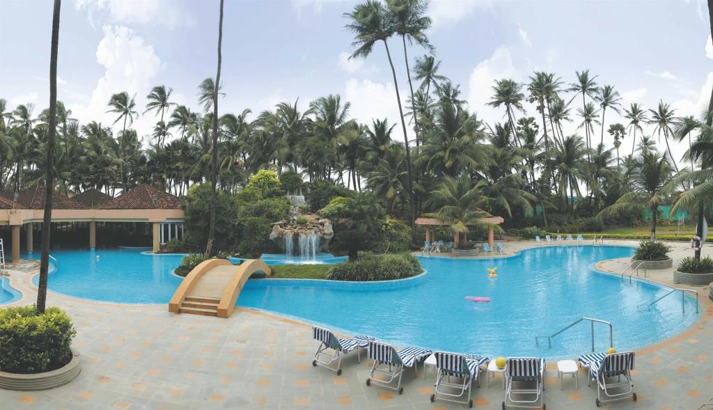 The Retreat Hotel & Convention Centre 4*