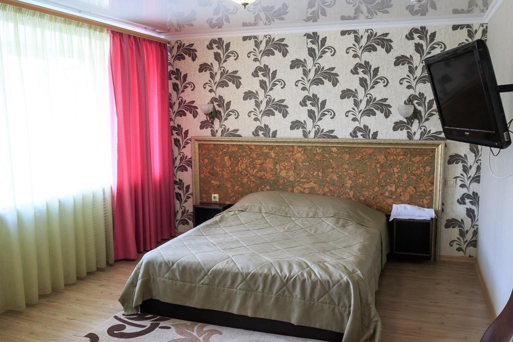Edinstvo Hotel 2*