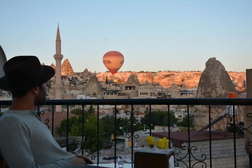 View Cave Hotel 0*