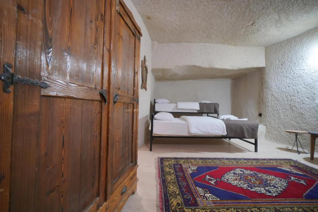 View Cave Hotel 0*