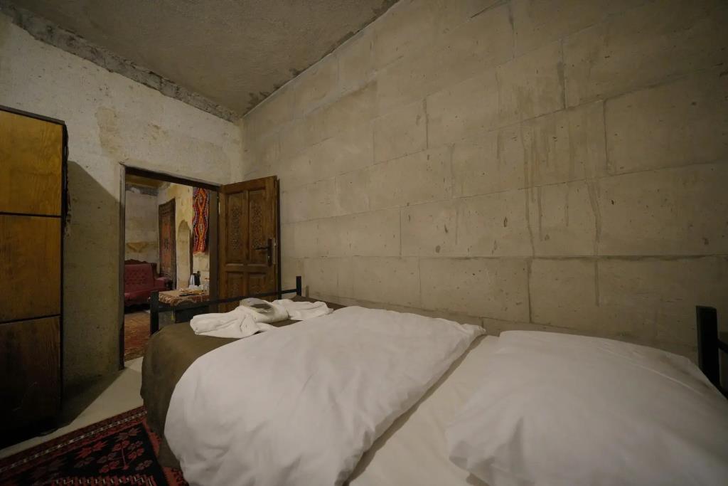 View Cave Hotel 0*