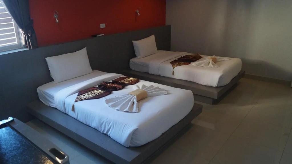 P.F Mansion 2*