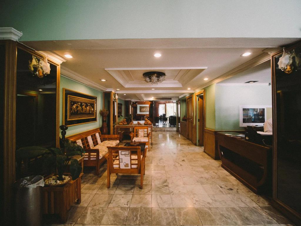 Traveller Inn Hotel 3*