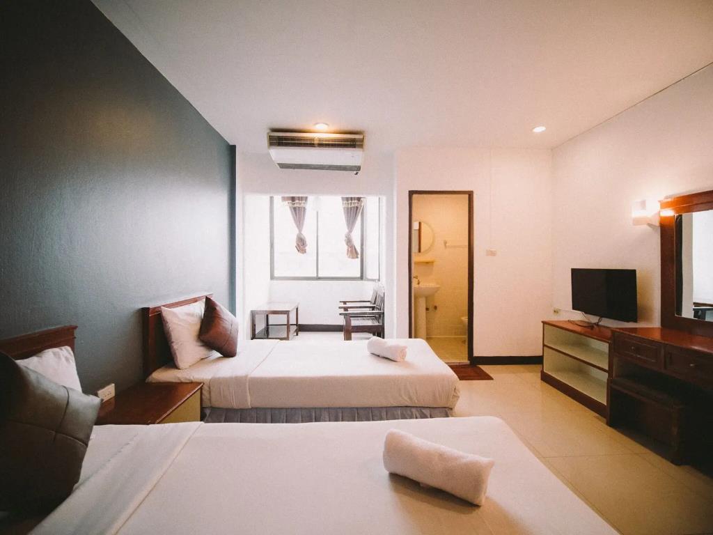 Traveller Inn Hotel 3*
