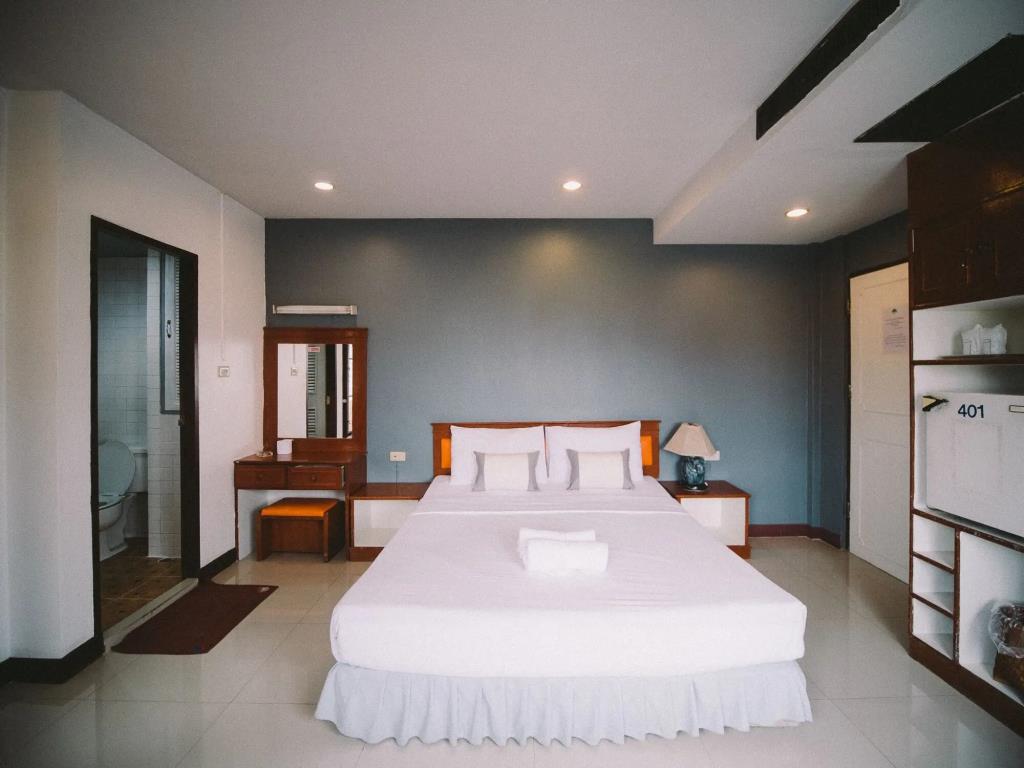 Traveller Inn Hotel 3*