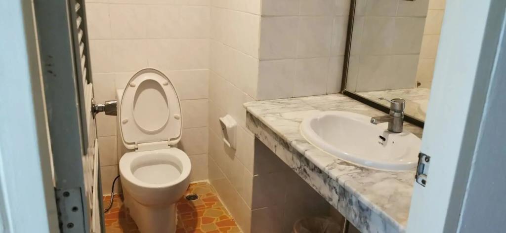 Traveller Inn Hotel 3*