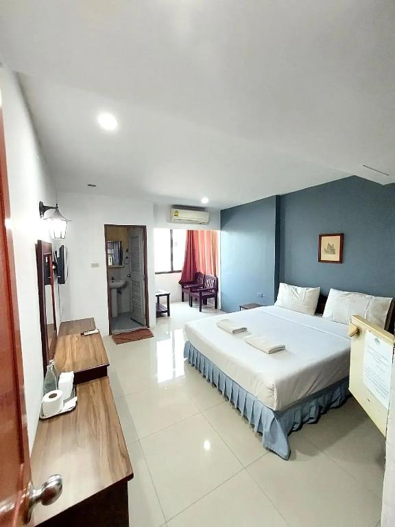 Traveller Inn Hotel 3*