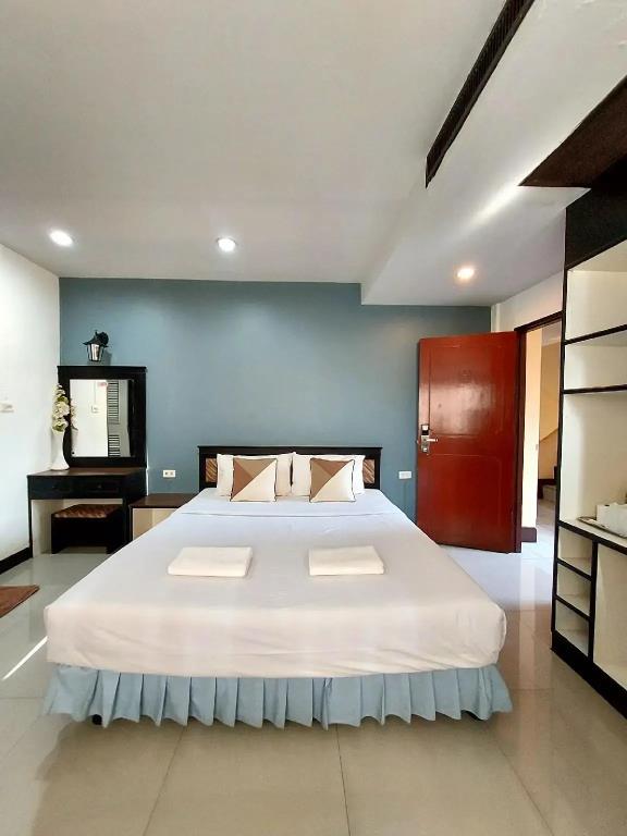 Traveller Inn Hotel 3*