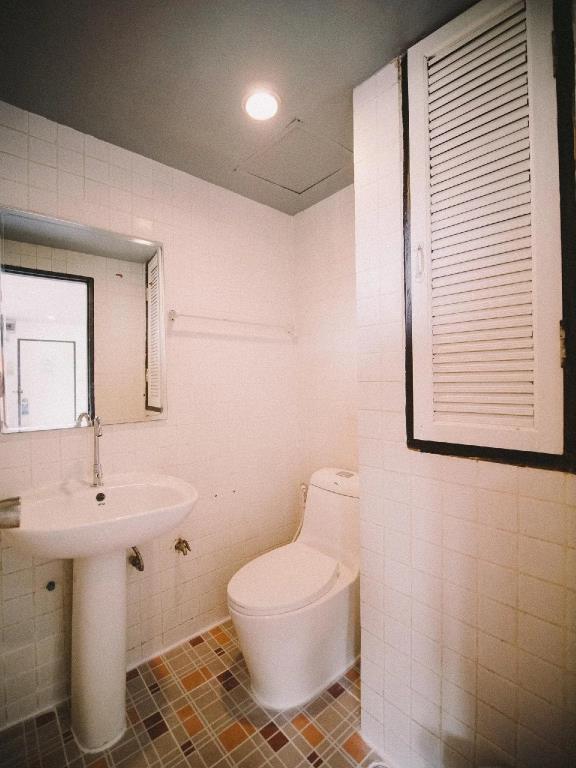 Traveller Inn Hotel 3*
