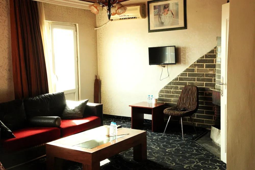 Lifeinn Hotel 2*
